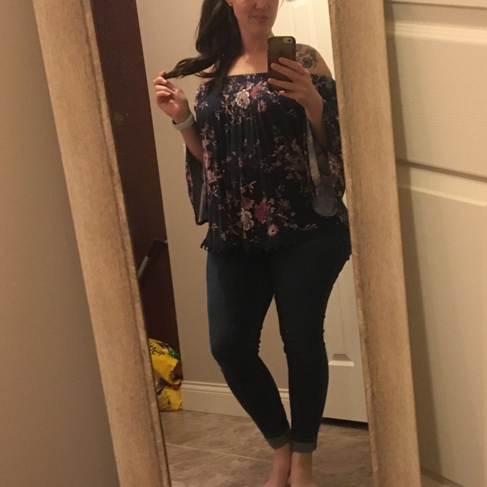 Vanity Off-the-Shoulder Floral Top